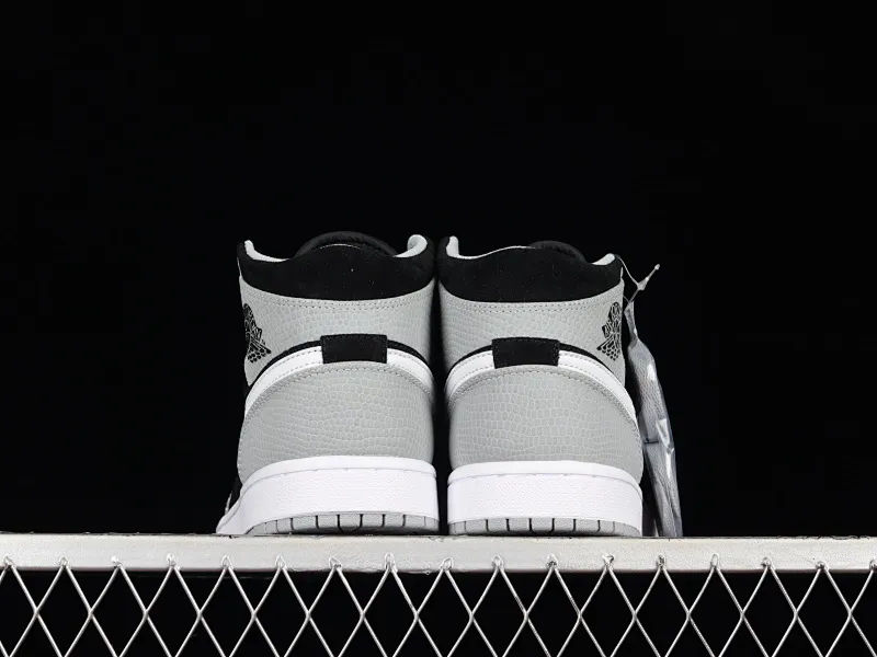 All categories Air Jordan Jordan series basketball shoes Air Jordan 1 Mid Air Jordan 1 Mid "Elephant Toe" AJ1 Joe 1 black and gray crackle pattern DM1200-016